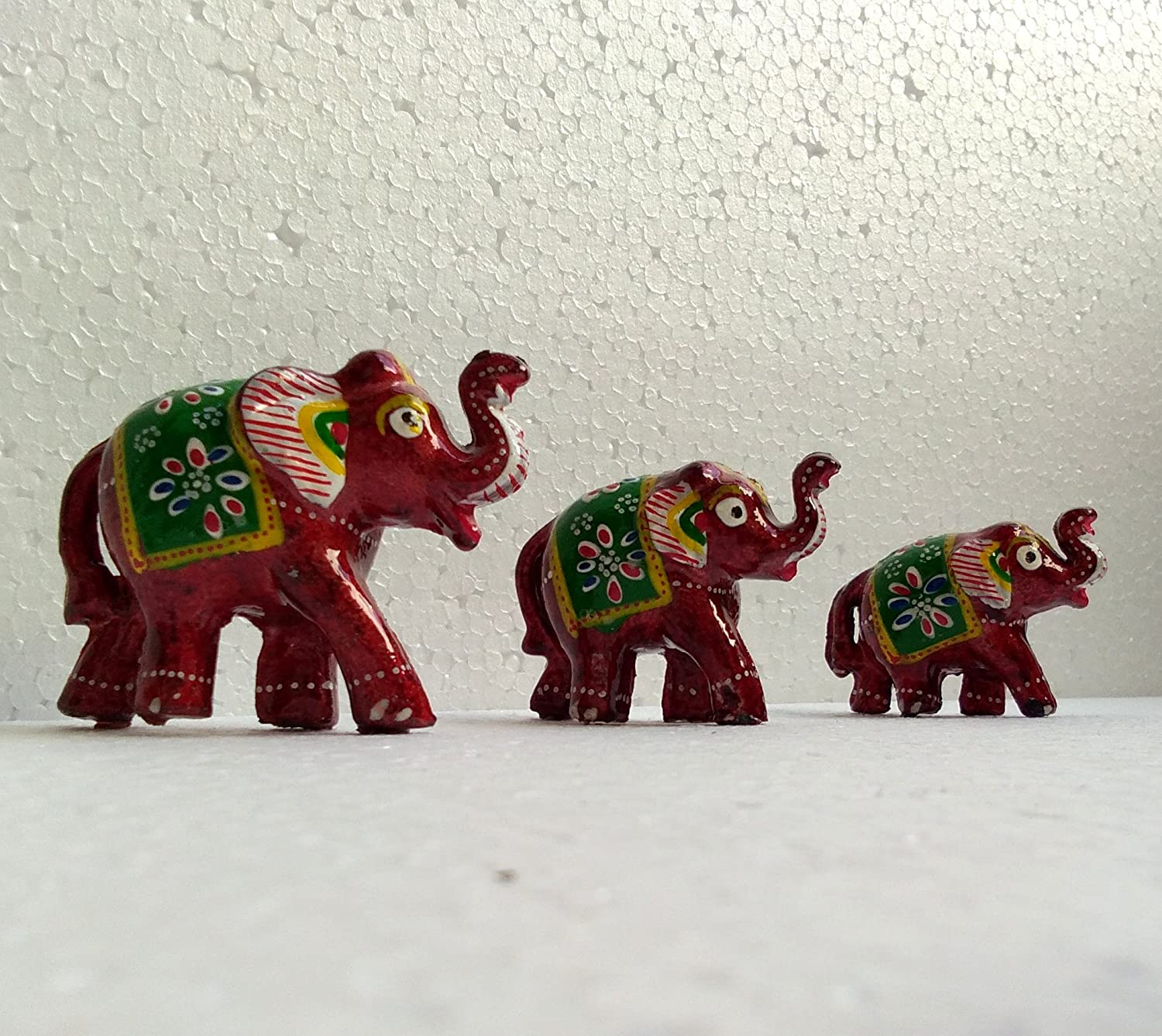 Family of Elephant Metal Statues Showpiece (Set of 3)