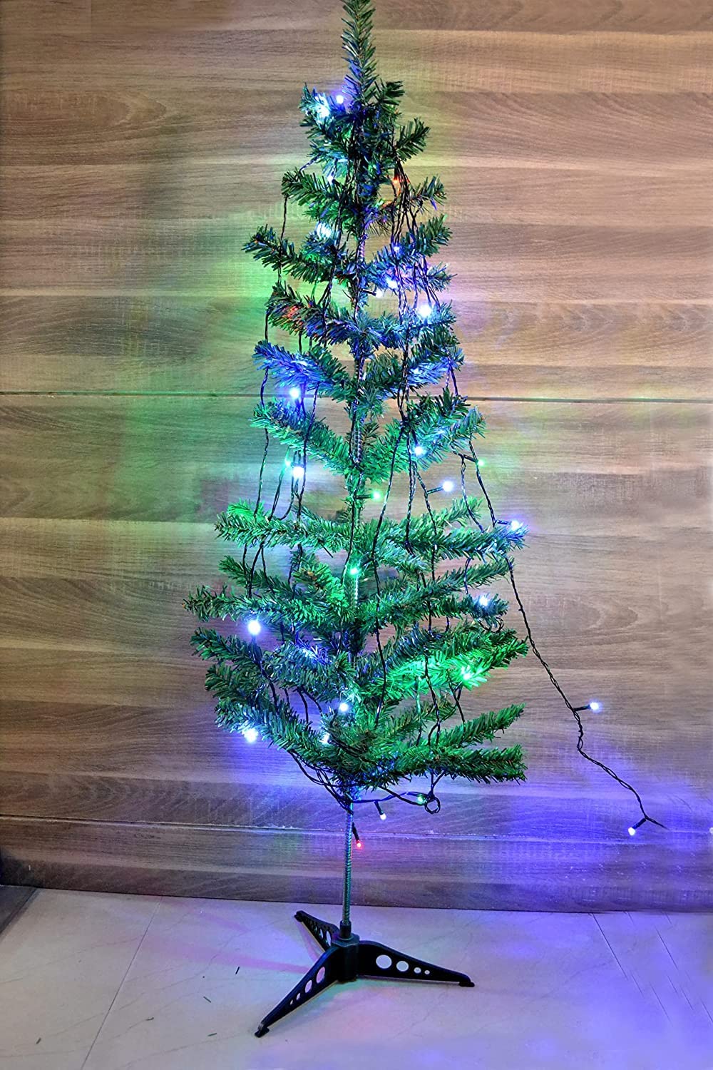 4 Feet Artificial Christmas Tree with led Lights