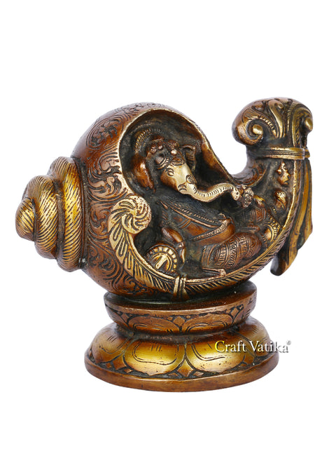 Brass Relaxing Ganesha On Conch Idol Statue Gbs202