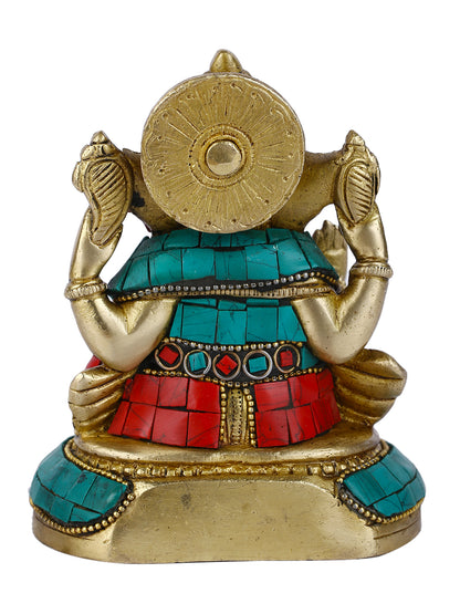 Brass Blessing Ganesh Sitting On Round Base Statue Gts182